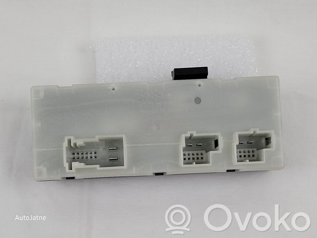 Tailgate/trunk control unit/module   7496719,A2C7396512200