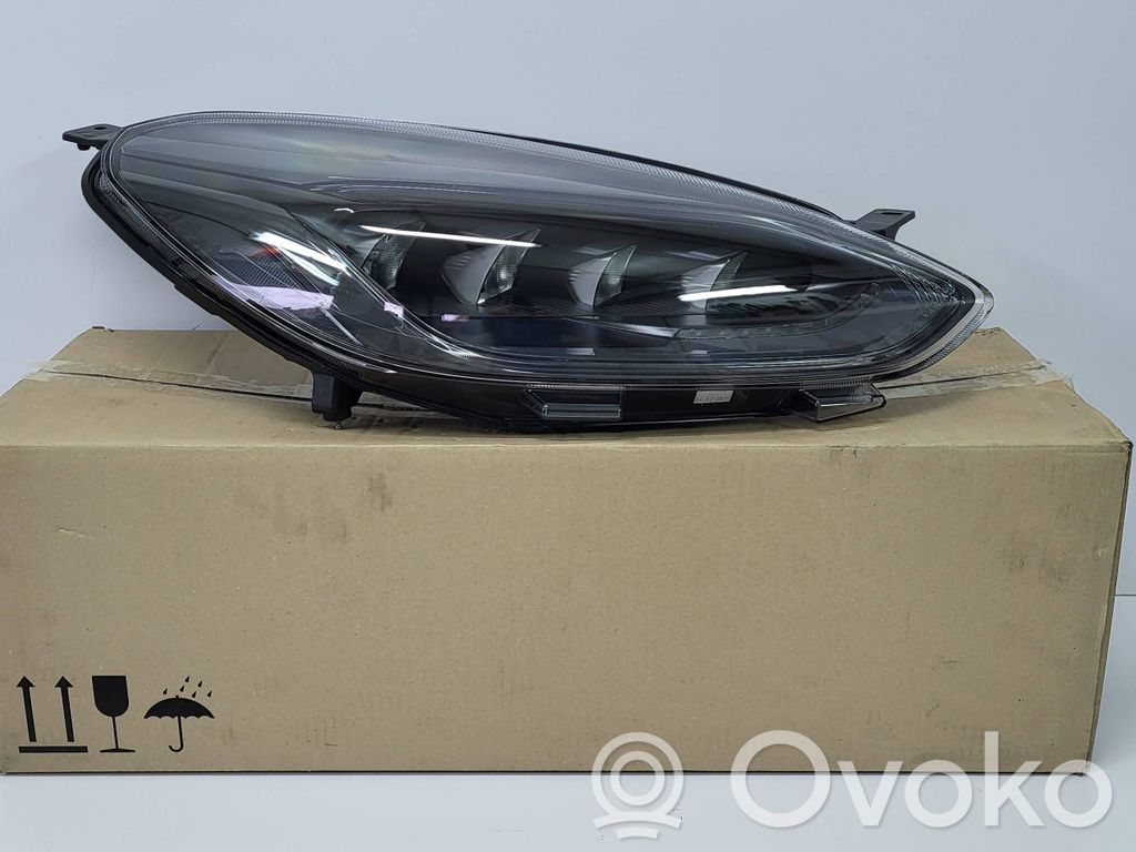 Ford Fiesta Headlight/headlamp 