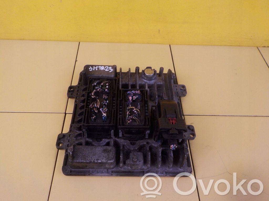 Opel Astra J Engine control unit/module 
