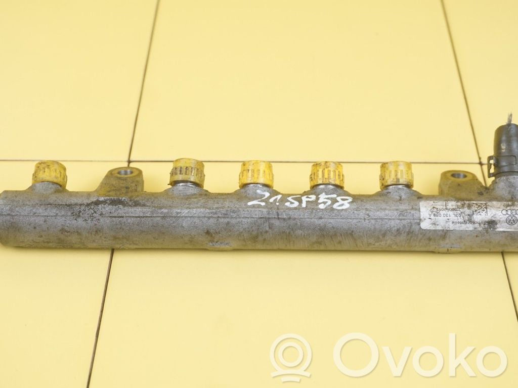Audi A5 8T 8F Degalų vamzdelis (-iai) 