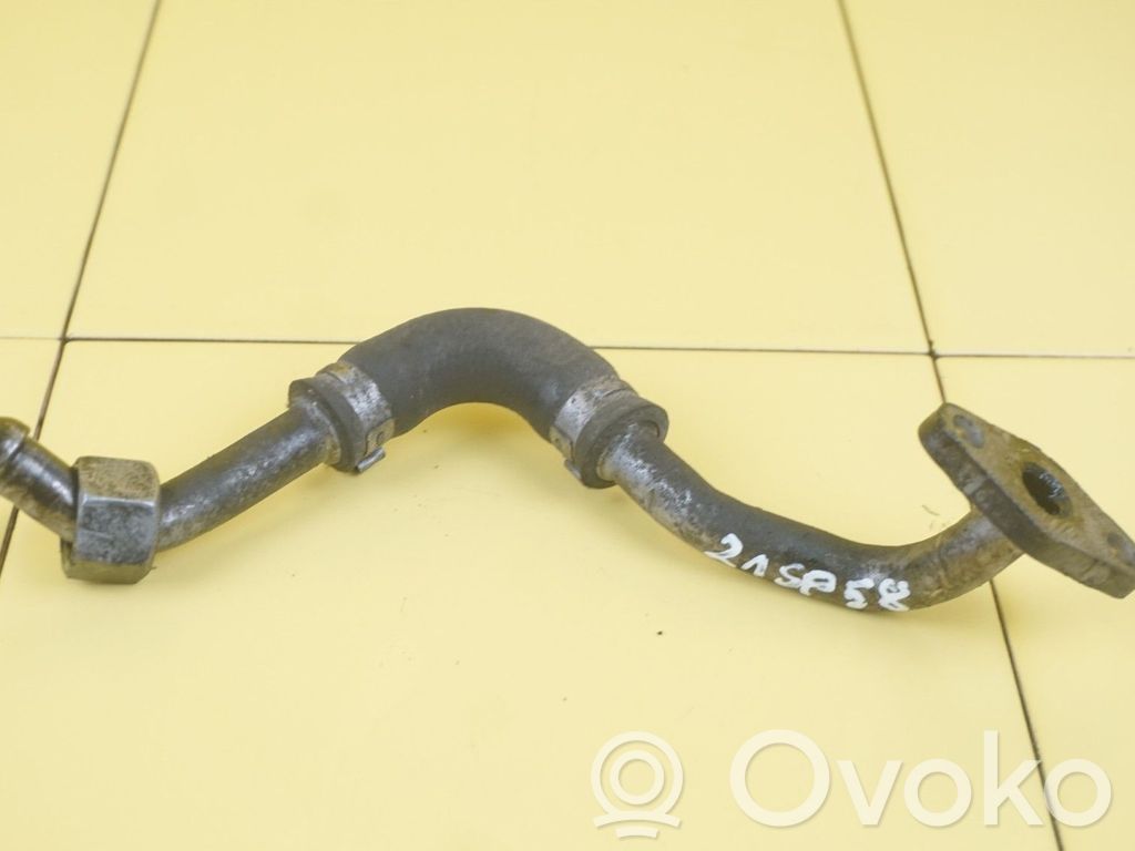 Audi A5 8T 8F Tepimo vamzdelis (-iai)/ žarna (-os) 