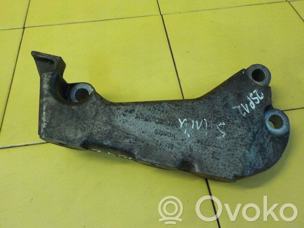Engine mounting bracket   13227754