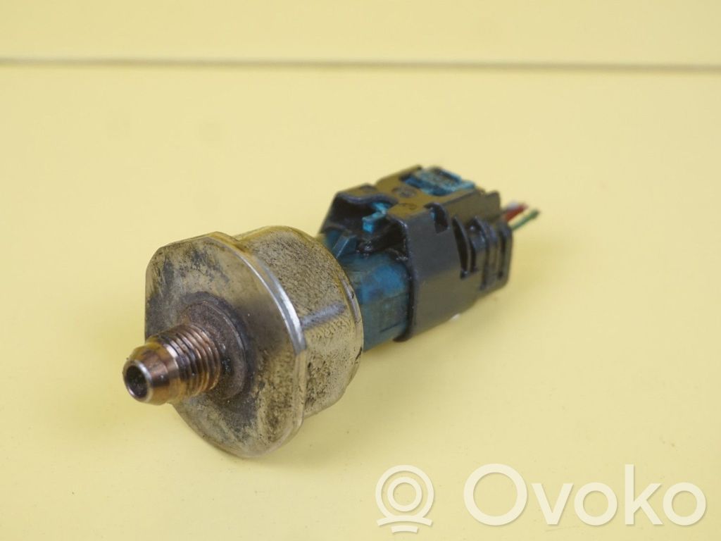 Nissan Pulsar Fuel pressure sensor 