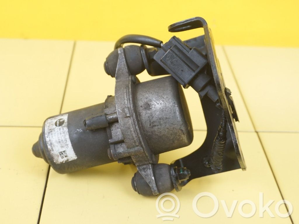 Opel Mokka Vacuum pump 