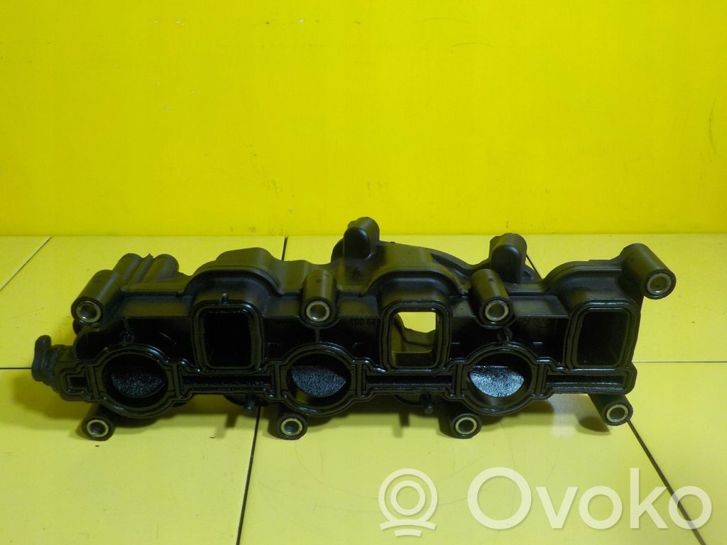 Audi A5 8T 8F Intake manifold 
