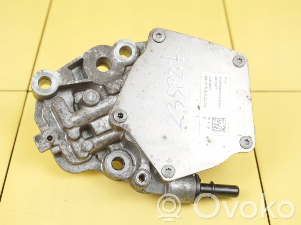 Opel Astra K Vakuumo pompa 