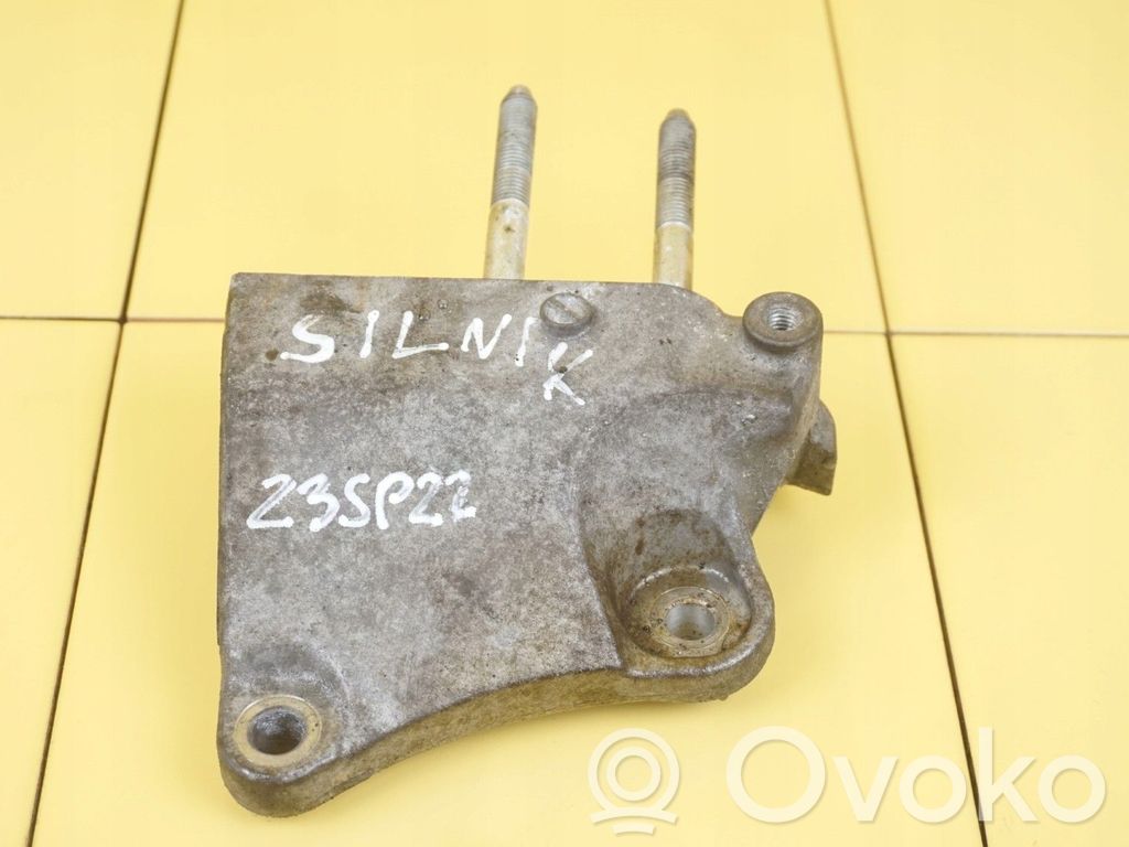 Engine mounting bracket   4B11,23SP22