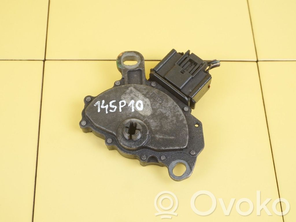Volvo XC90 Pavarų dėžės palėtintojo mechanizmas 
