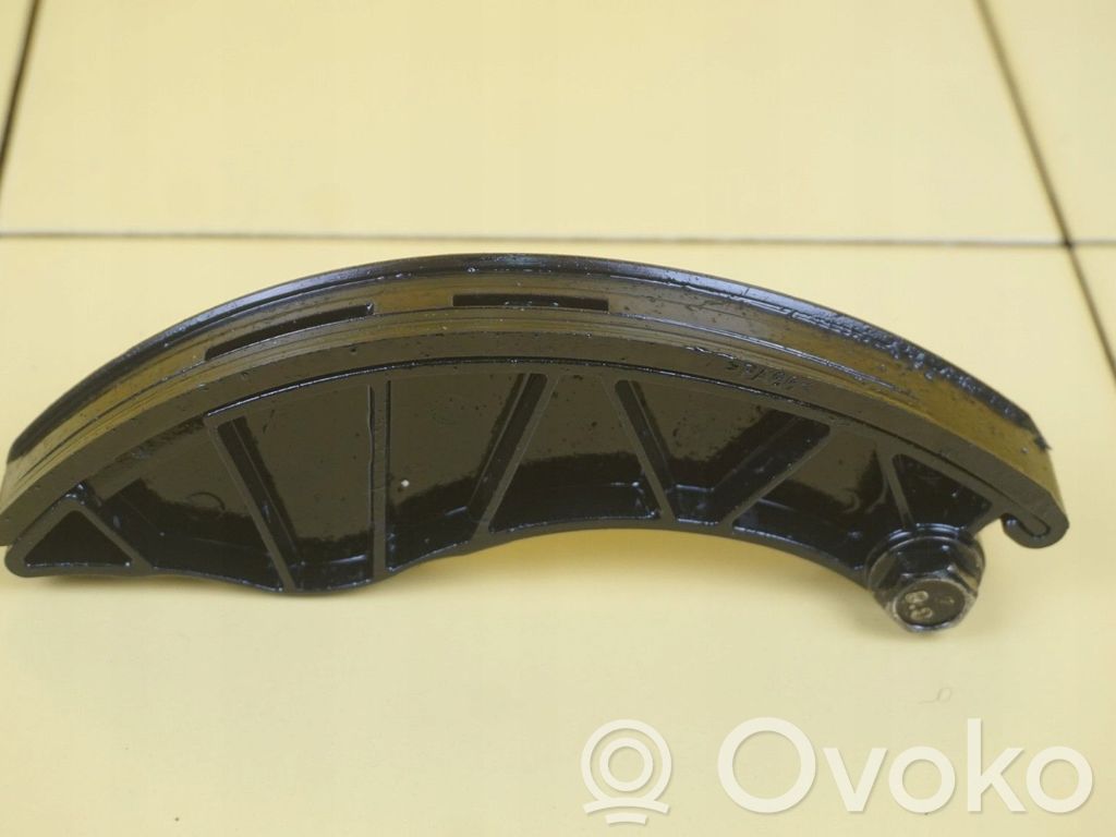Opel Insignia B Guía lateral para la cadena de distribución 