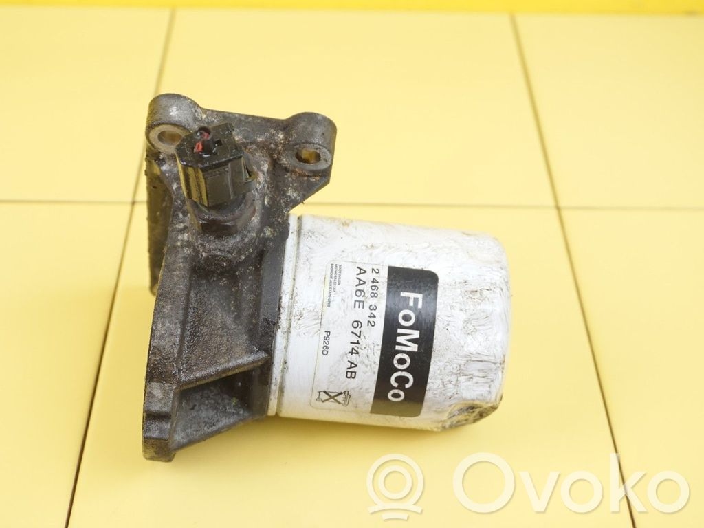 Oil filter mounting bracket   TNWA,26SP28