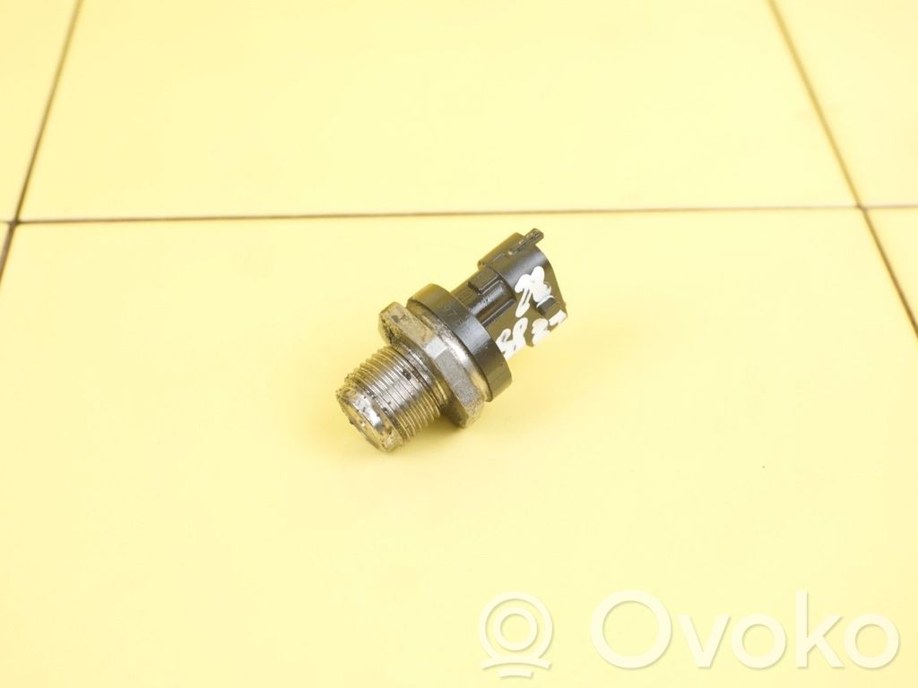 Kraftstoffdrucksensor   0281006726,R9M413,28SP39,ZH8200897892