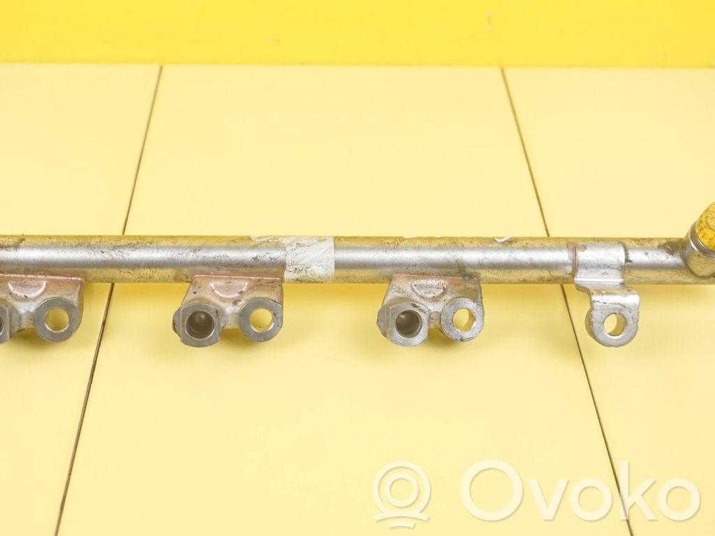Opel Astra K Tubo de alimentación del combustible 
