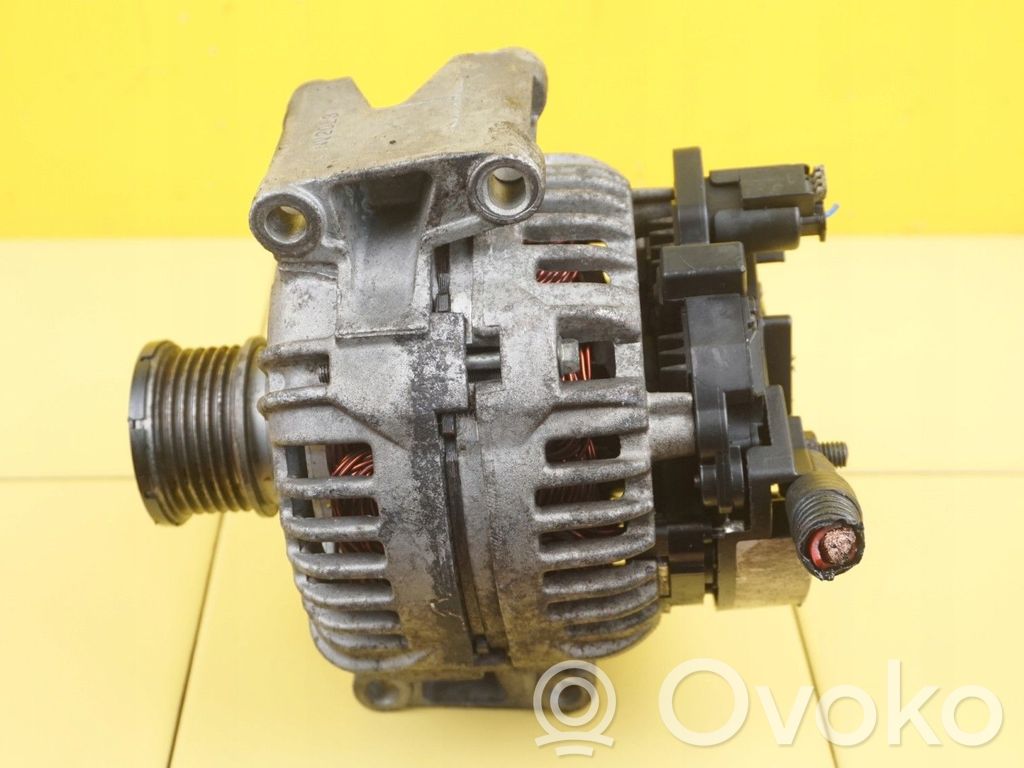 Mercedes-Benz Sprinter W906 Generatore/alternatore 