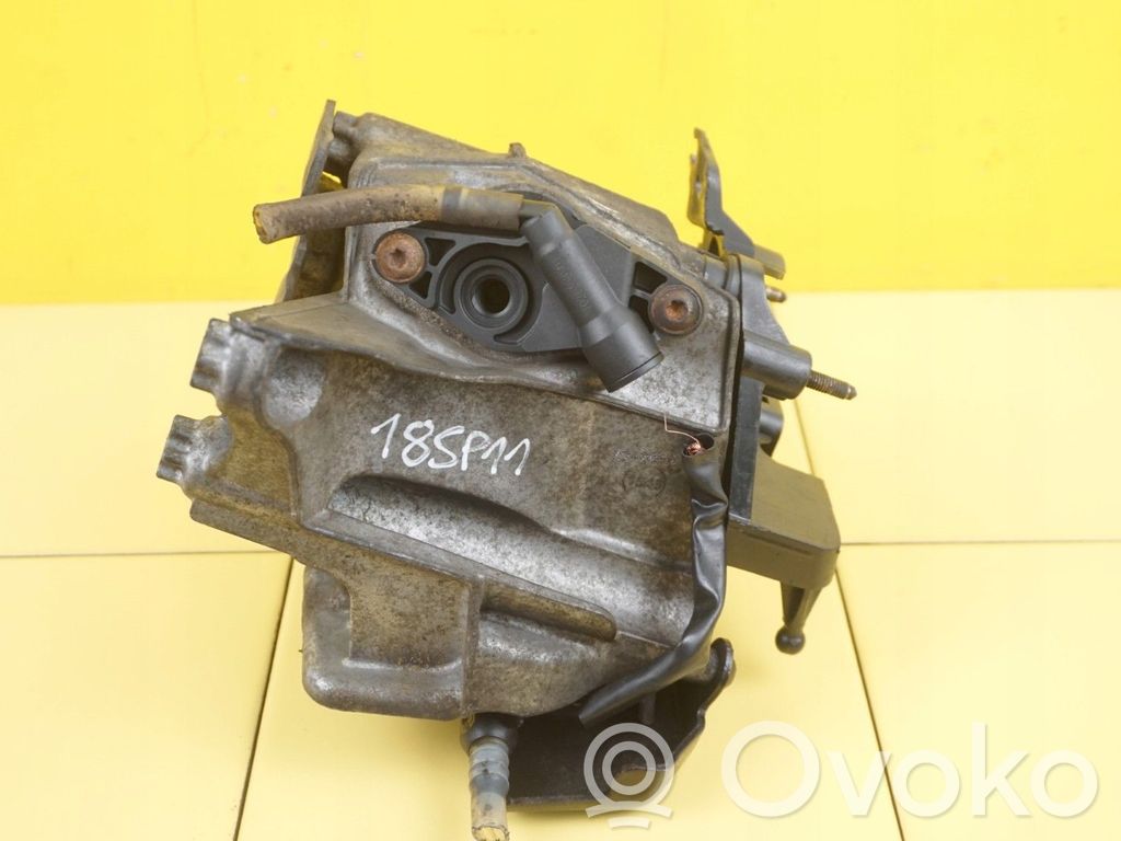 Ford Mondeo MK IV Polttoainesuodattimen kotelo 