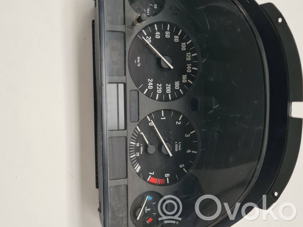 BMW 5 E39 Nopeusmittari (mittaristo) 