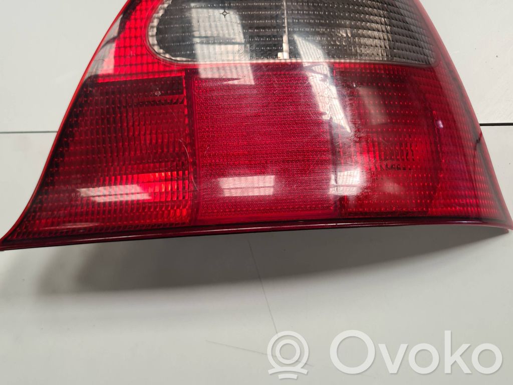 Rear/tail lights   E4320