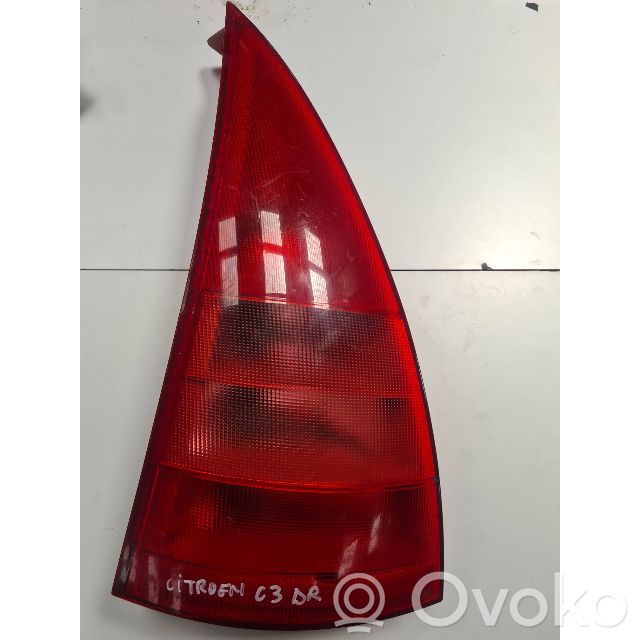 Rear/tail lights   E21298