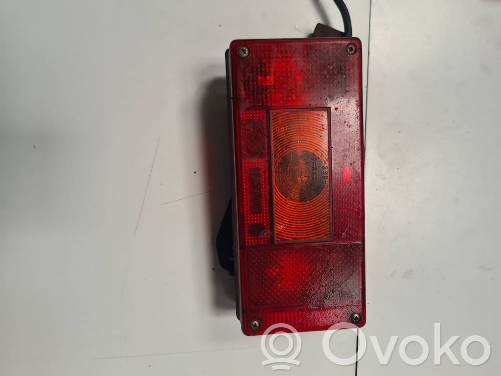 Lampa tylna   E95173