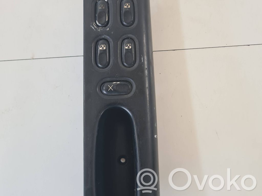 Renault Laguna I Electric window control switch 