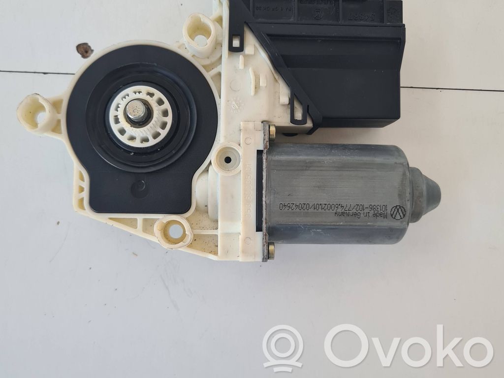 Seat Ibiza III (6L) Silnik regulatora szyby drzwi przednich 