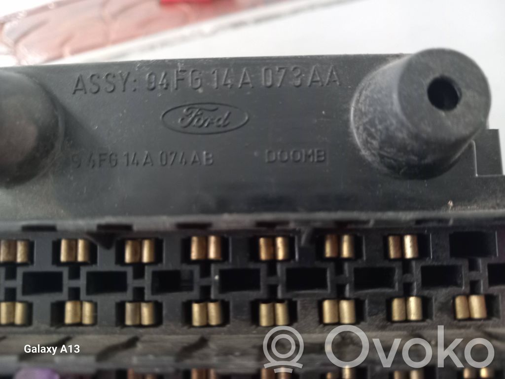 Skrzynka bezpieczników / Komplet   94FG14A073AA,4FG14A074AB,0001B