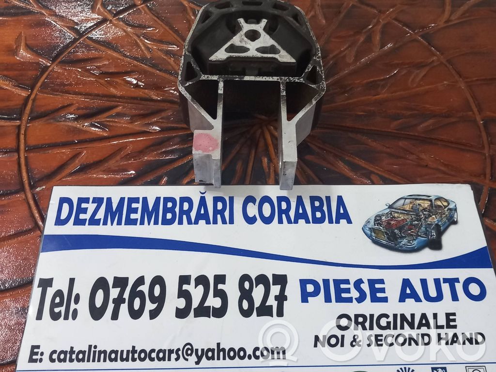 Ford Focus Soporte de la caja de cambios 