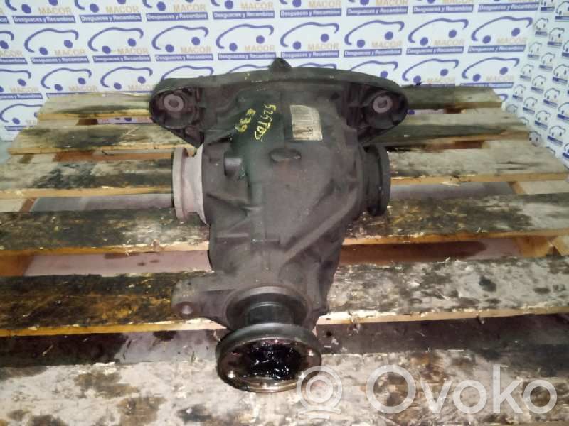 Задний редуктор   E7586J