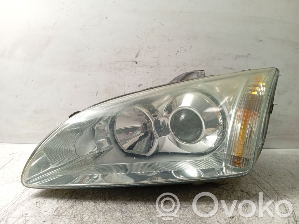 Ford Focus Scheinwerfer 