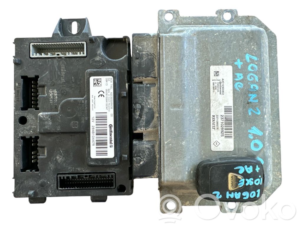 Dacia Sandero Engine control unit/module 