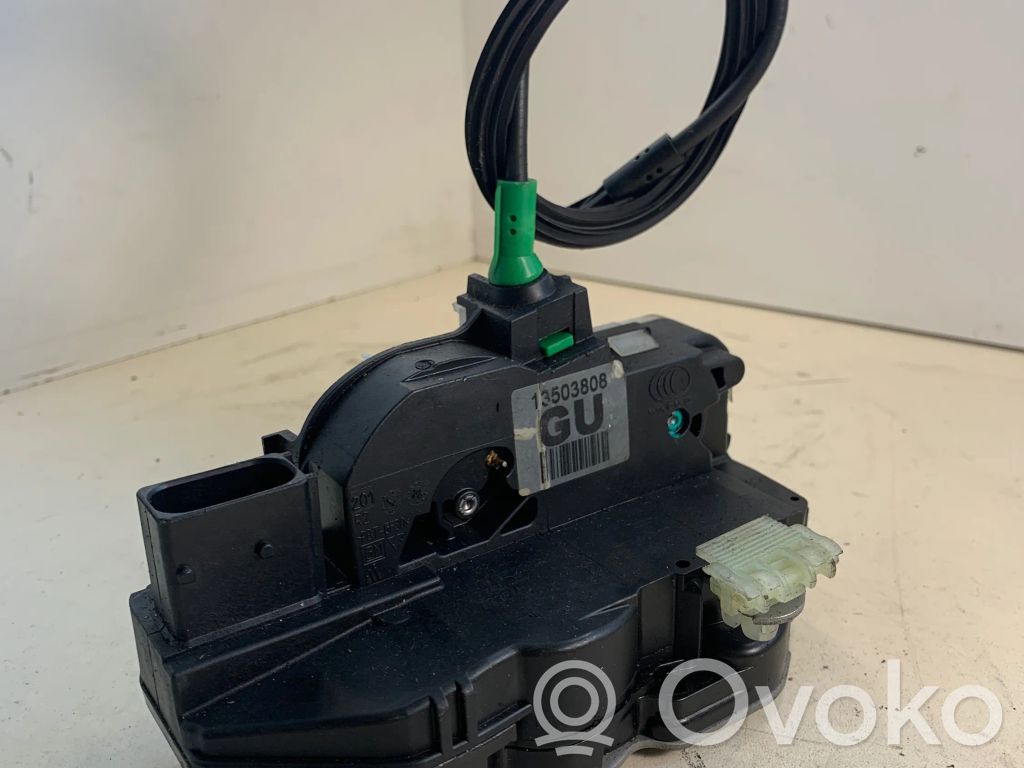 Opel Astra J Zamek drzwi tylnych 