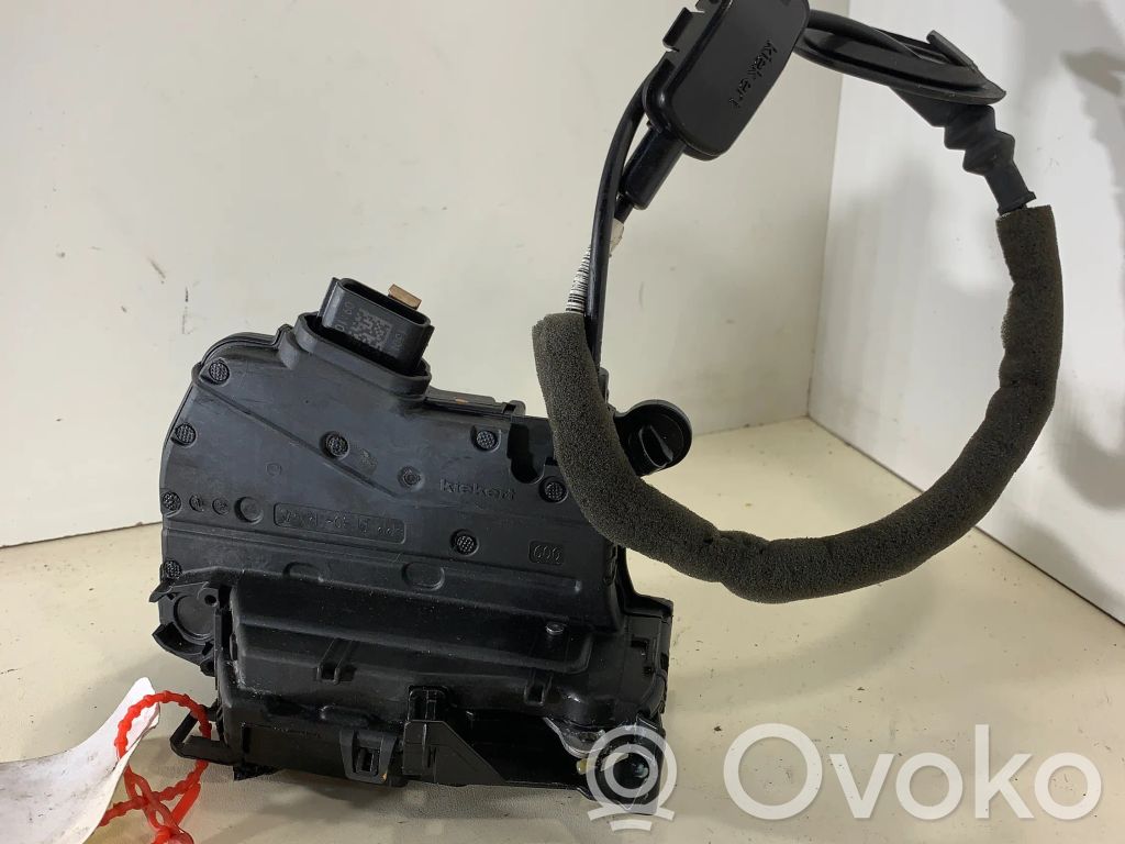 Renault Clio IV Takaoven lukko 