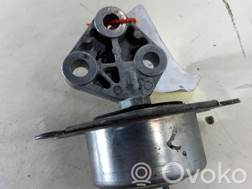 Opel Astra H Engine mount bracket 