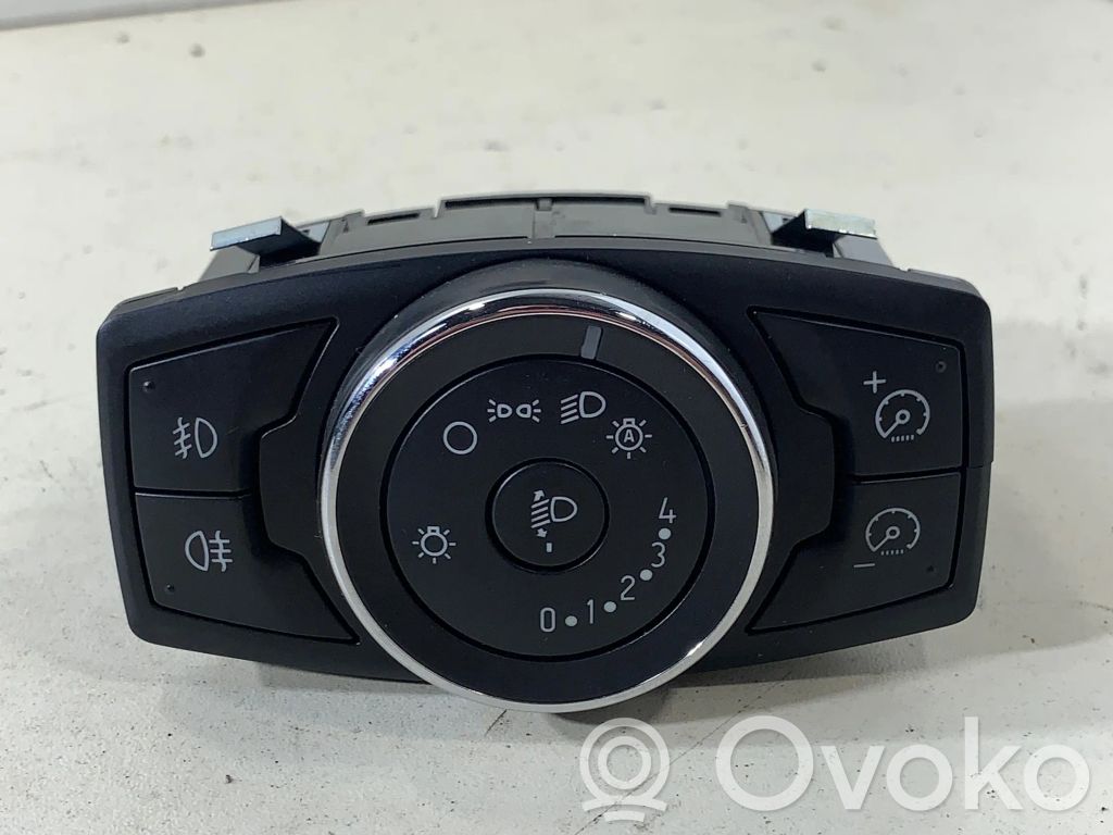 Ford Focus Light switch 