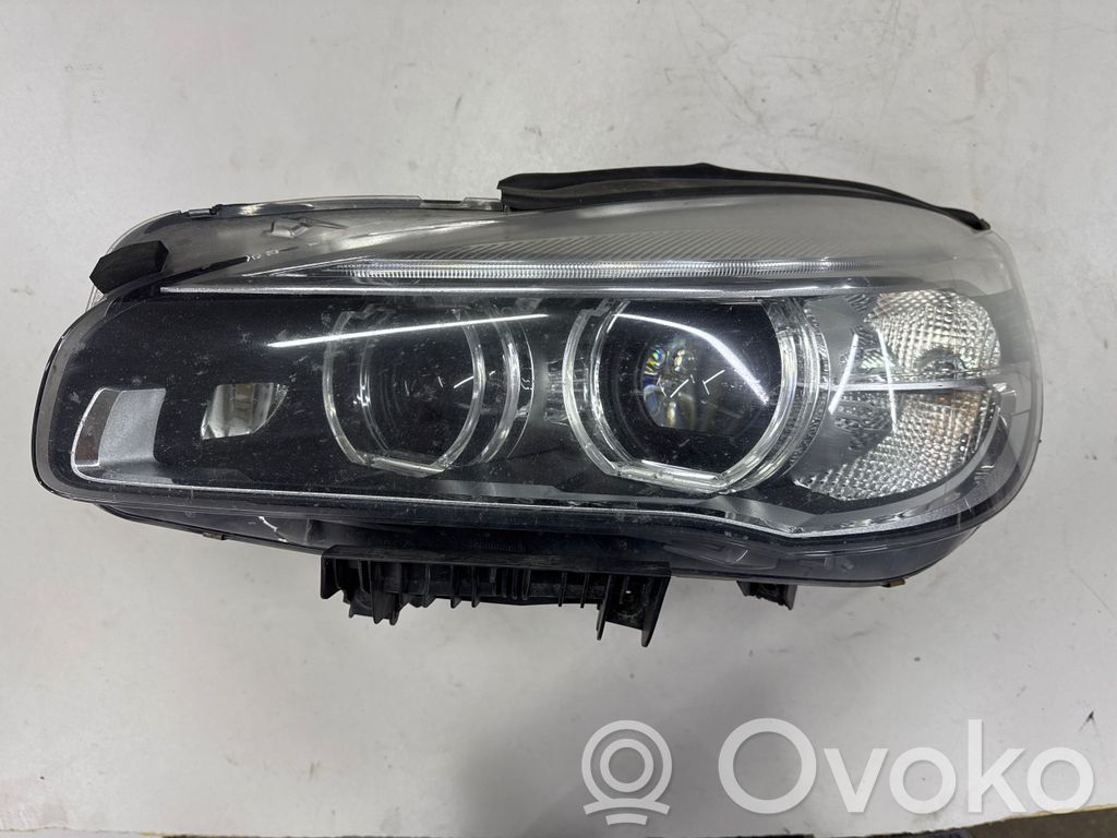 BMW 2 F46 Scheinwerfer 