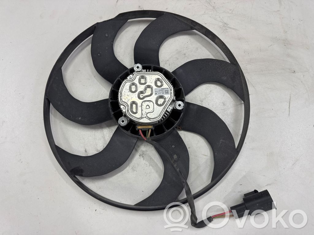 BMW 2 F46 Elektrinis radiatorių ventiliatorius 