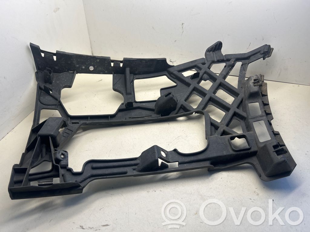 Volkswagen Golf VII Front bumper mounting bracket 