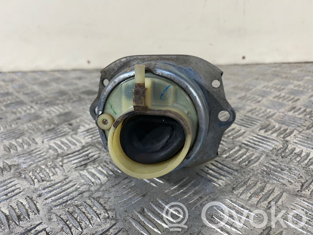 BMW X5 F15 Engine mount bracket 