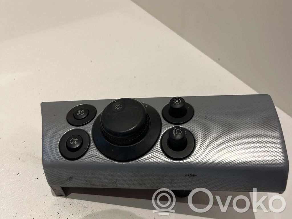 Opel Astra H Light switch 