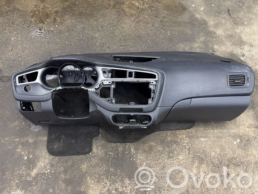 KIA Ceed Панель 