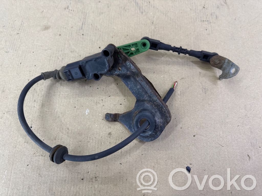 Audi A8 S8 D4 4H Rear air suspension level height sensor 