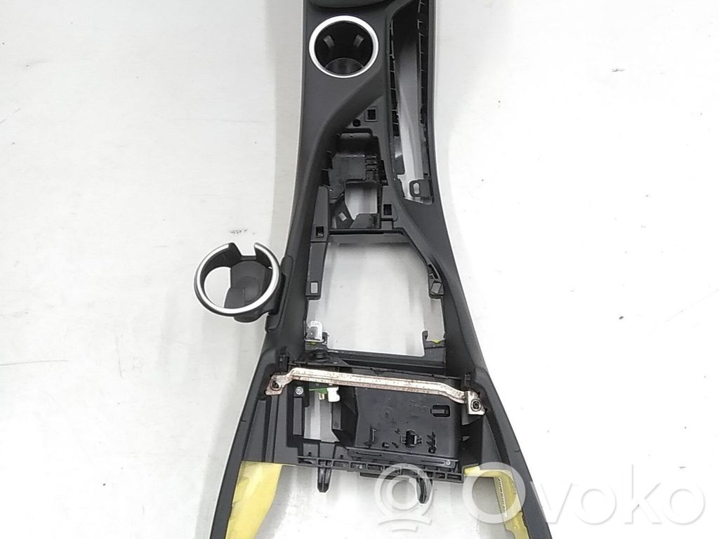 BMW X1 E84 Armrest 