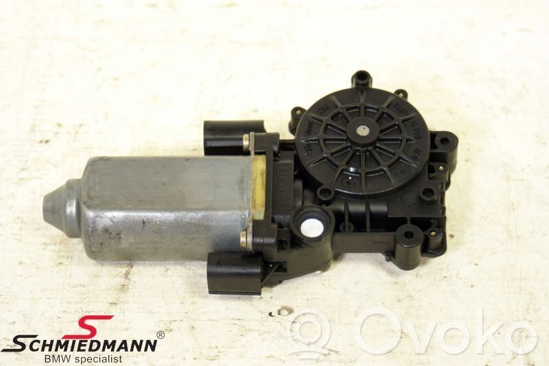 BMW 3 E36 Front door window regulator motor 