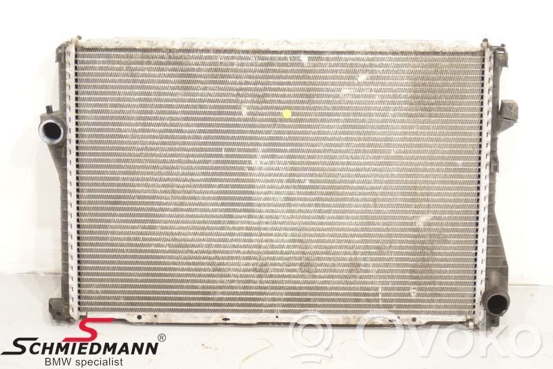 BMW 5 E39 Coolant radiator 