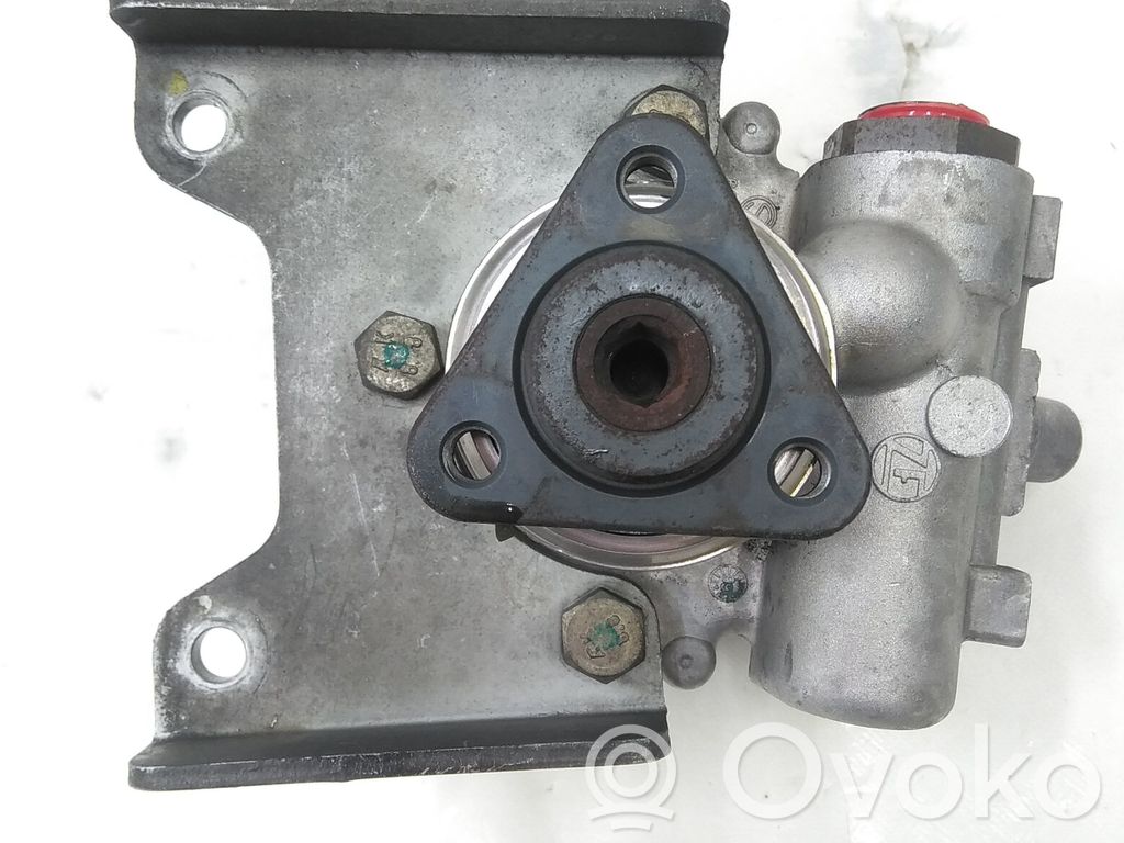 BMW Z3 E36 Power steering pump 