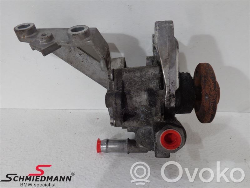 BMW 3 E90 E91 Power steering pump 