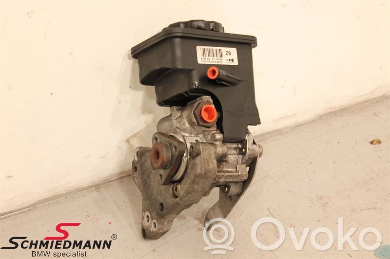 Ohjaustehostimen pumppu   32416762279