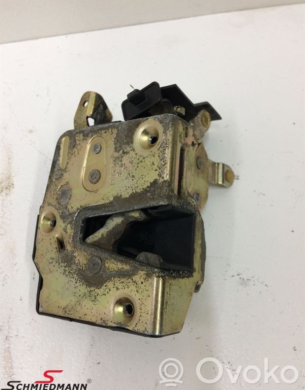 Central locking motor   51221906571