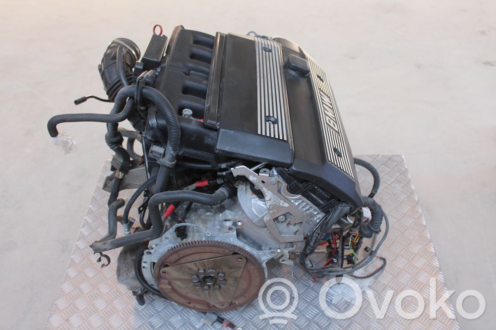 BMW 5 E39 Engine 