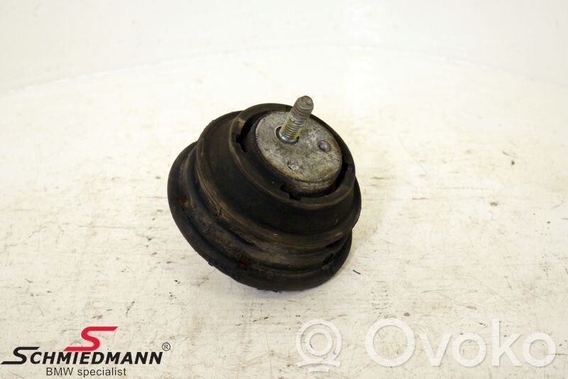 BMW 5 E39 Engine mount bracket 