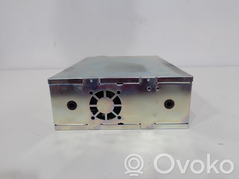 BMW 5 E60 E61 Sound amplifier 